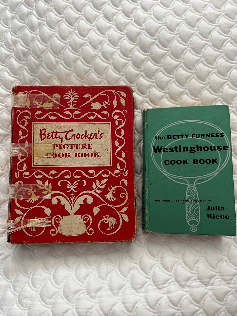 Lot of 2 Vintage 1950s Cookbooks Betty Crocker Picture Binder & Westinghouse